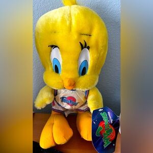 Looney Tunes 2 pc plush characters Space Jam Gently used- Aging shown on Jerseys